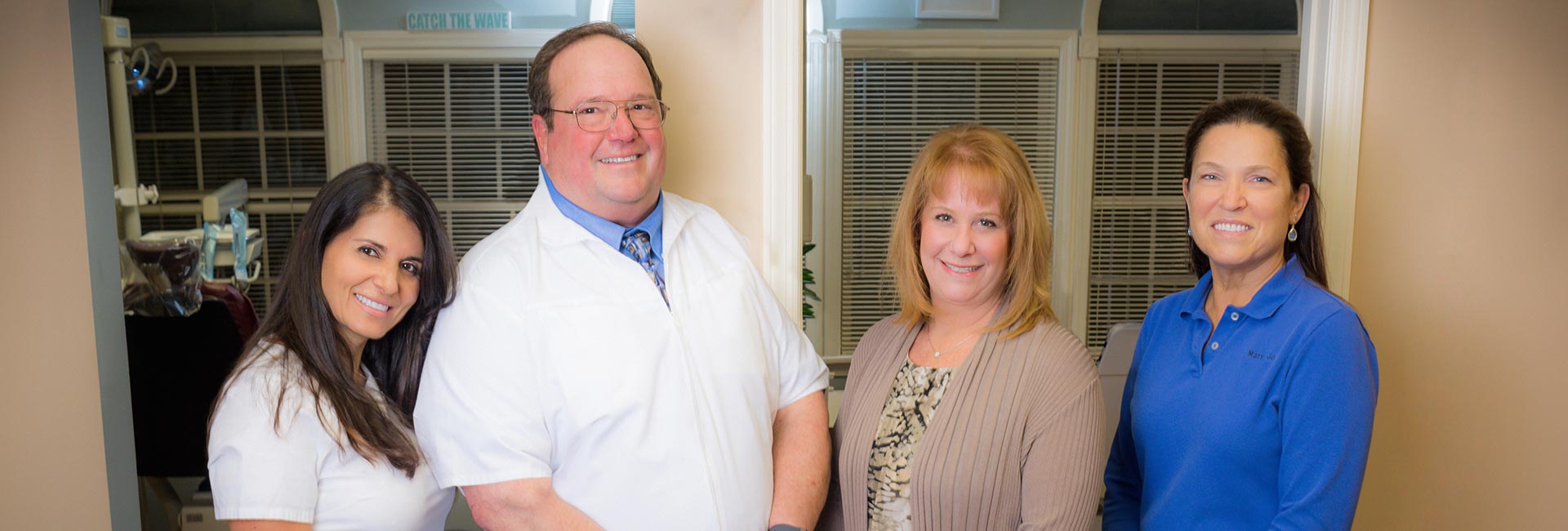 homepage-slider-dr-nobile-and-staff